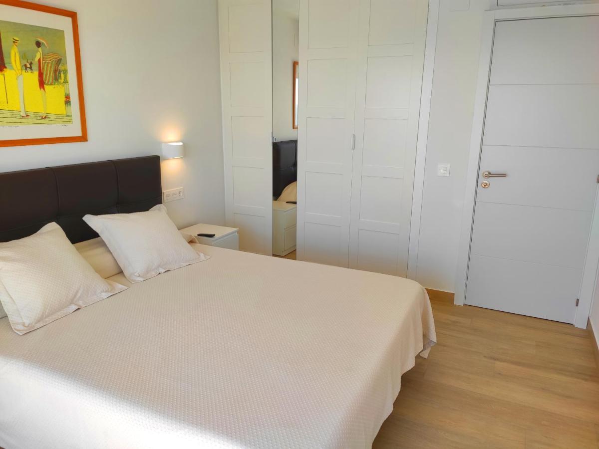 BEACHFRONT -- NEW LUXURY Apartment -- 1ª Linea Playa -- CENTRO de Fuengirola -- Private PARKING -- Panoramic Sea Views Exterior foto