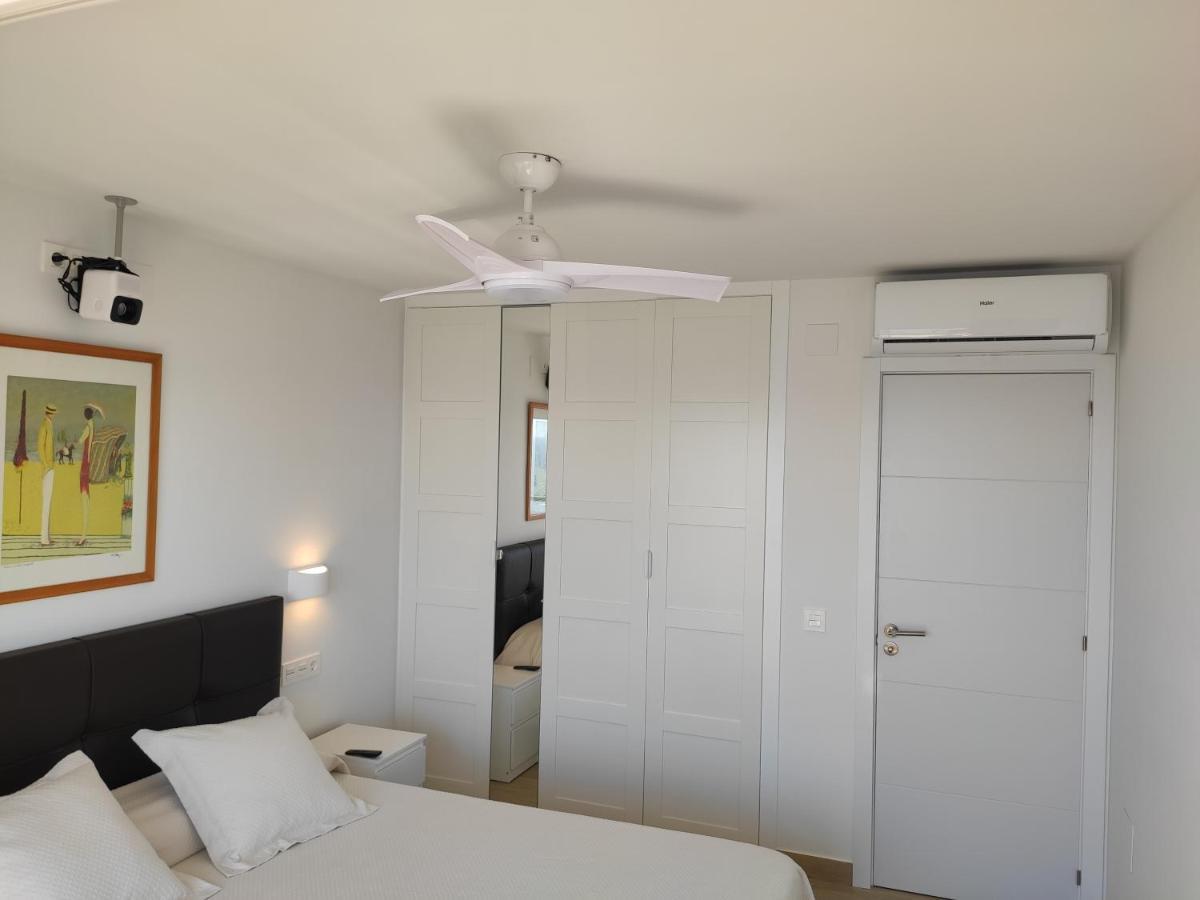 BEACHFRONT -- NEW LUXURY Apartment -- 1ª Linea Playa -- CENTRO de Fuengirola -- Private PARKING -- Panoramic Sea Views Exterior foto
