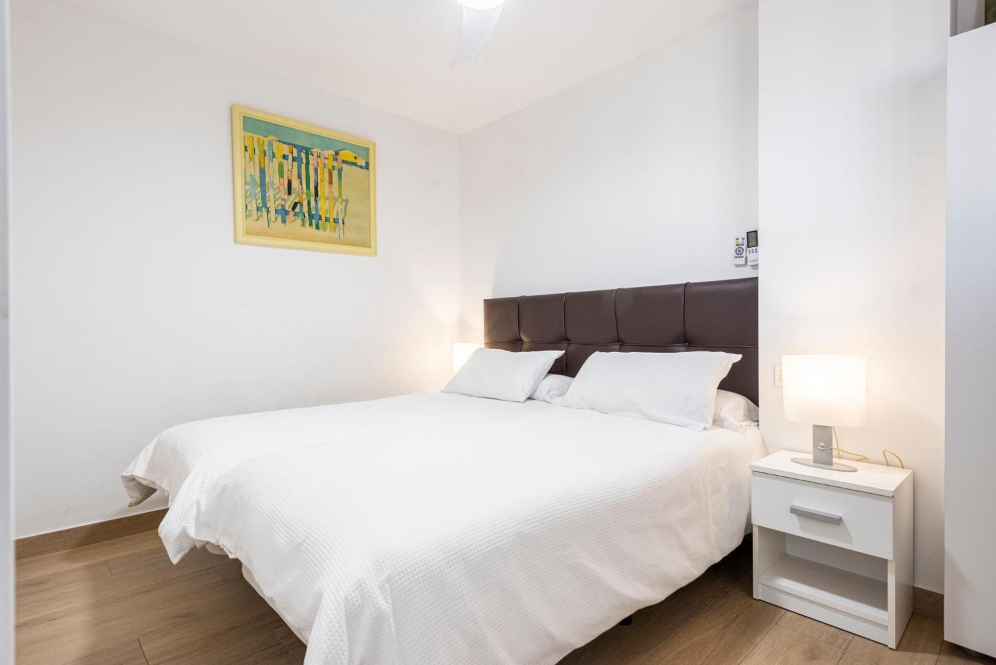 BEACHFRONT -- NEW LUXURY Apartment -- 1ª Linea Playa -- CENTRO de Fuengirola -- Private PARKING -- Panoramic Sea Views Exterior foto